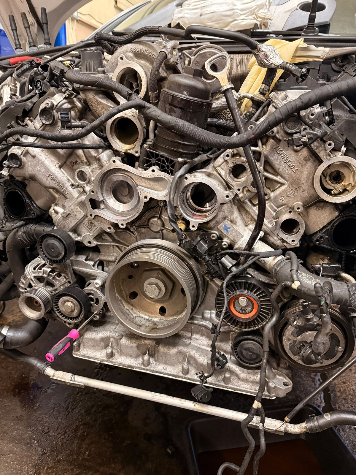 High-performance engine teardown